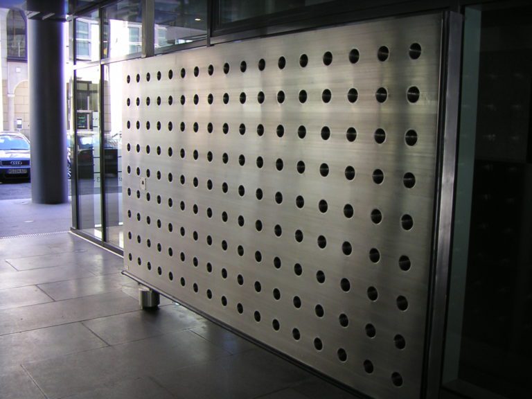 MINOLTA DIGITAL CAMERA